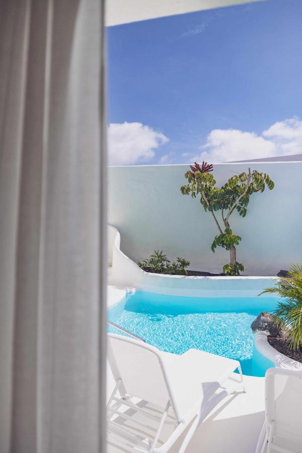 Villa Tiguaro Piscina Climat Jacuzzy Ac Villa 9 12 Corralejo Bagian luar foto